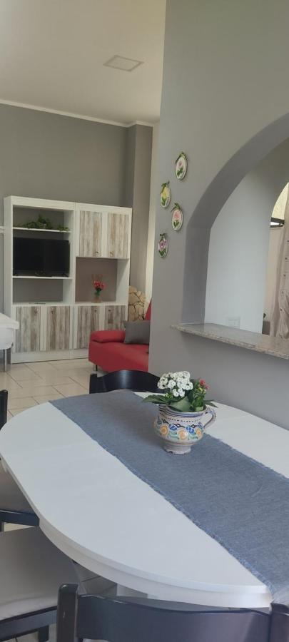 Estia Holidays Apartments - تاورمينا المظهر الخارجي الصورة